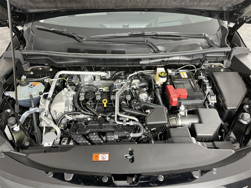 2025 Mitsubishi Outlander PHEV SEL Platinum photo 17