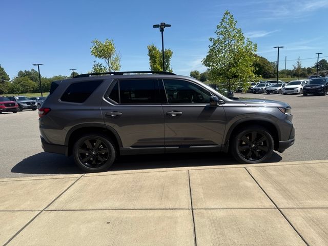2025 Honda Pilot Black Edition photo 5