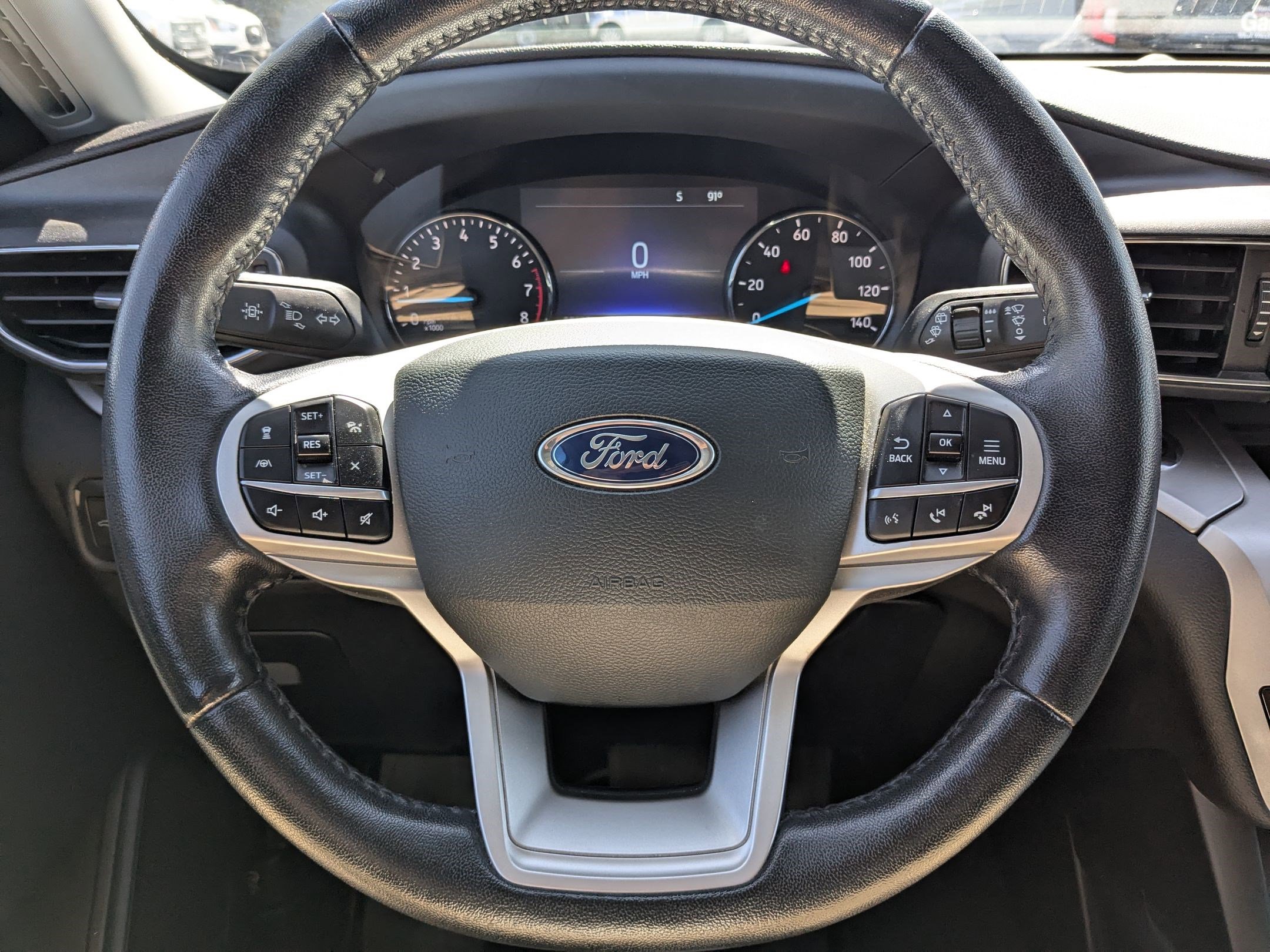 2022 Ford Explorer XLT photo 12