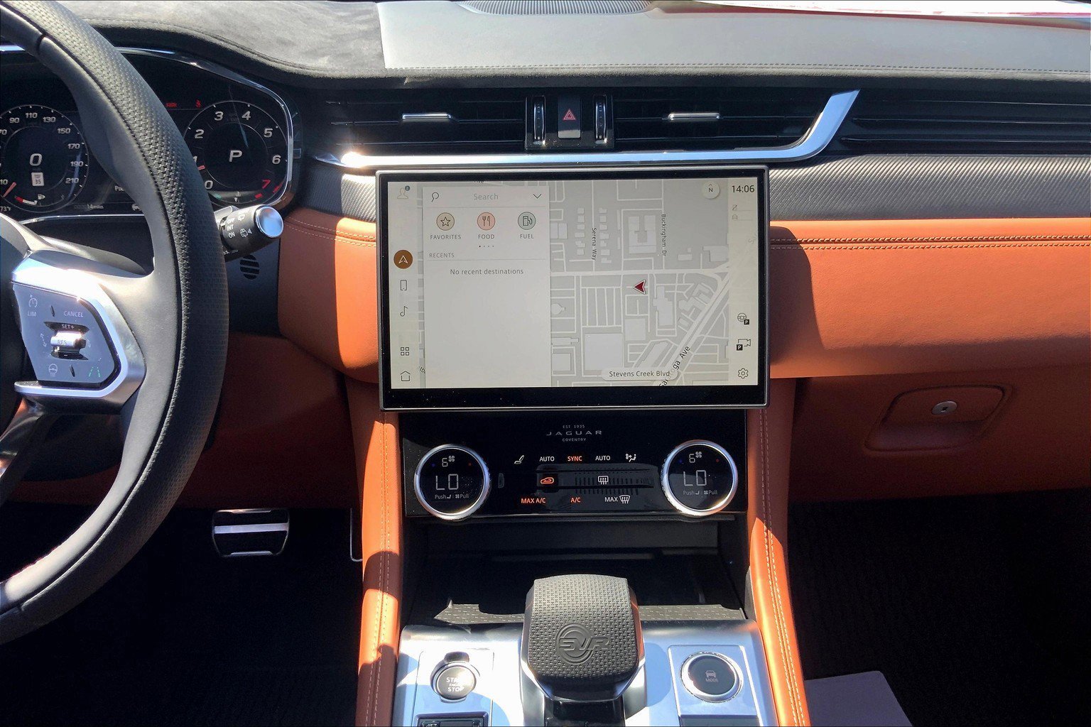 2026 Jaguar F-PACE SVR photo 6