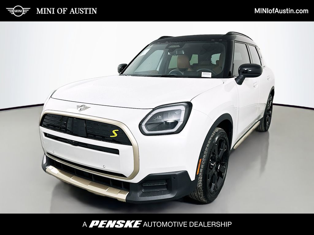 2025 MINI Countryman SE's photo