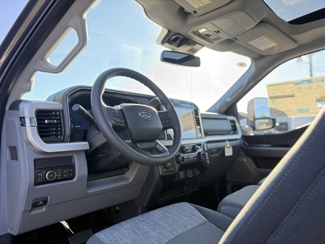 2026 Ford F-350 XLT photo 14