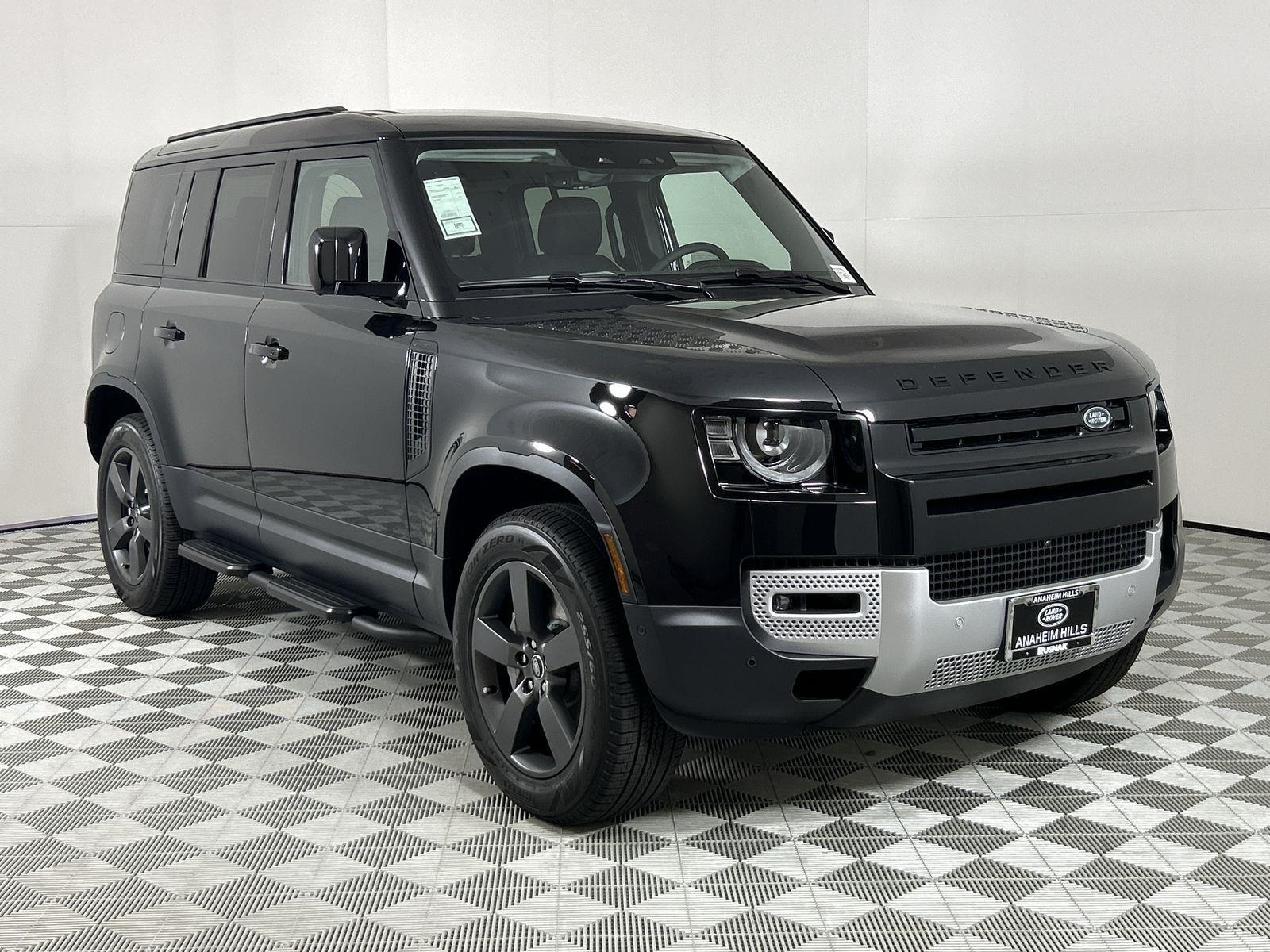 2025 Land Rover Defender 110 S photo 7