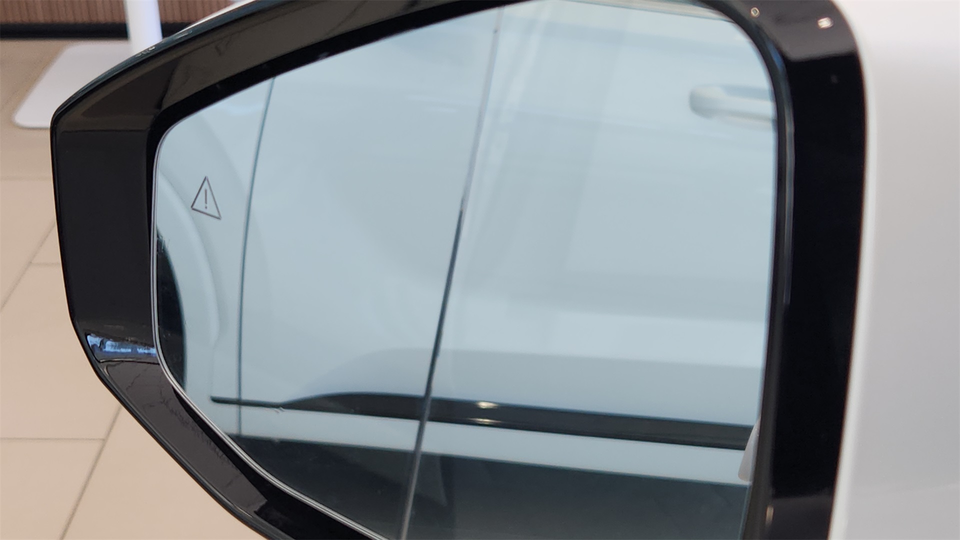 2026 Hyundai Ioniq SEL photo 10