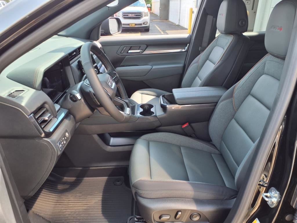 2026 Gmc Terrain AT4 photo 4