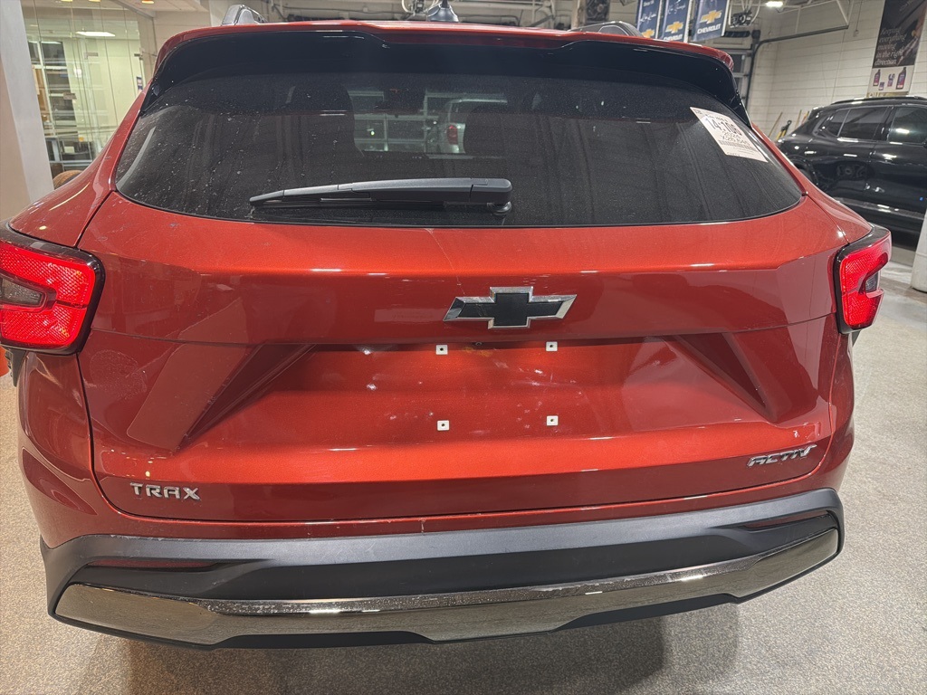 2024 CHEVROLET TRAX - Image 4