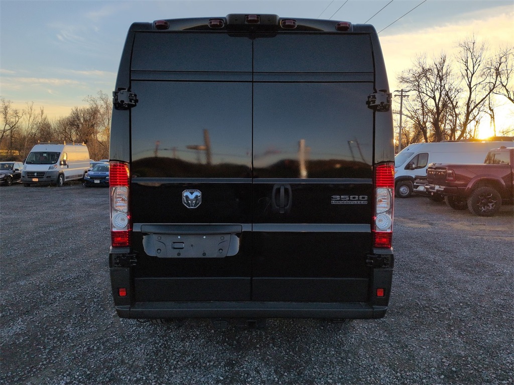 2026 Ram ProMaster 3500 Tradesman photo 2