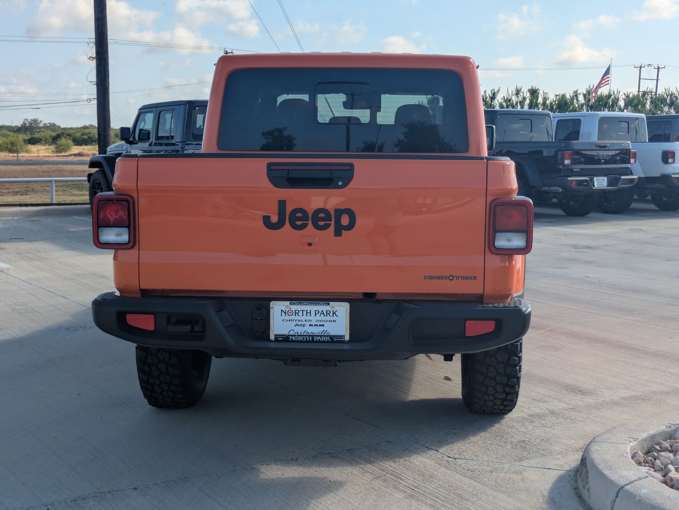 2025 Jeep Gladiator Sport photo 4