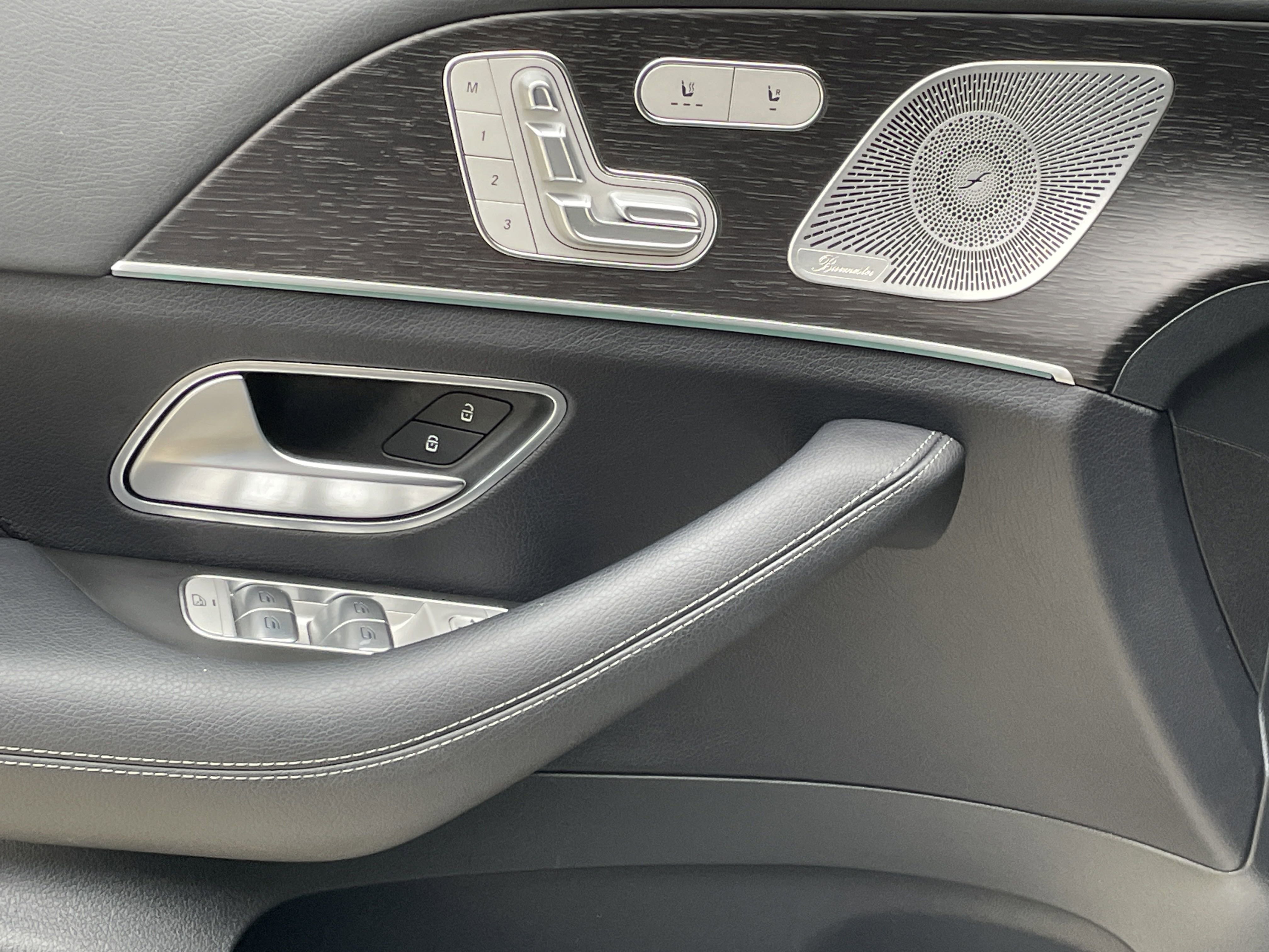 2023 Mercedes Benz GLE 350 4MATIC photo 6