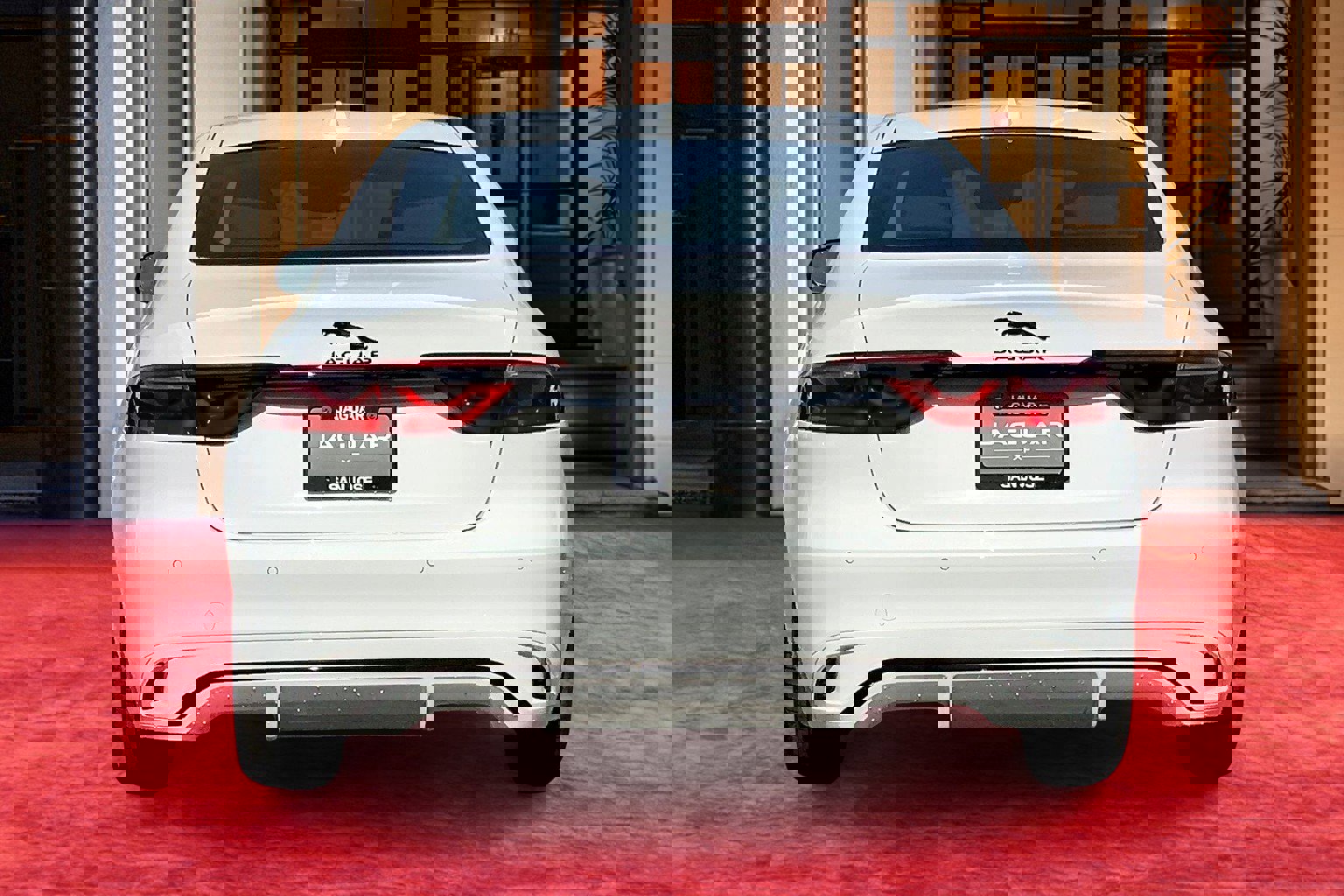 2024 Jaguar XF P300 R-Dynamic SE photo 4