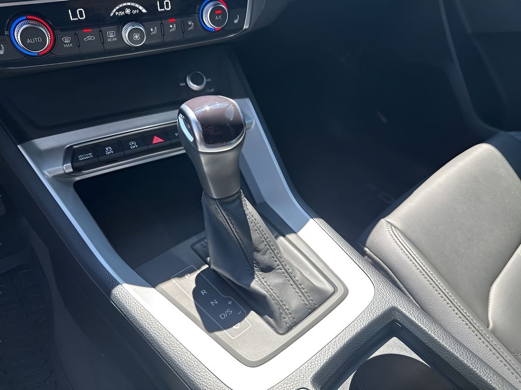 2022 Audi Q3 S line Premium 45 TFSI photo 35