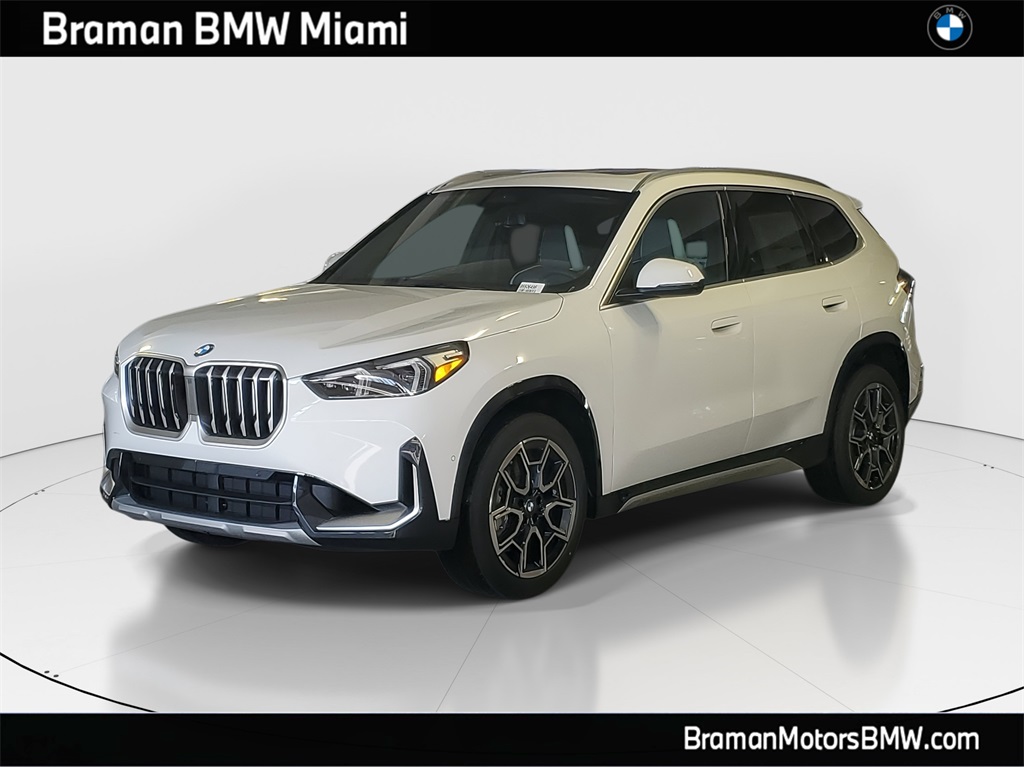 2026 BMW X1 28i's photo