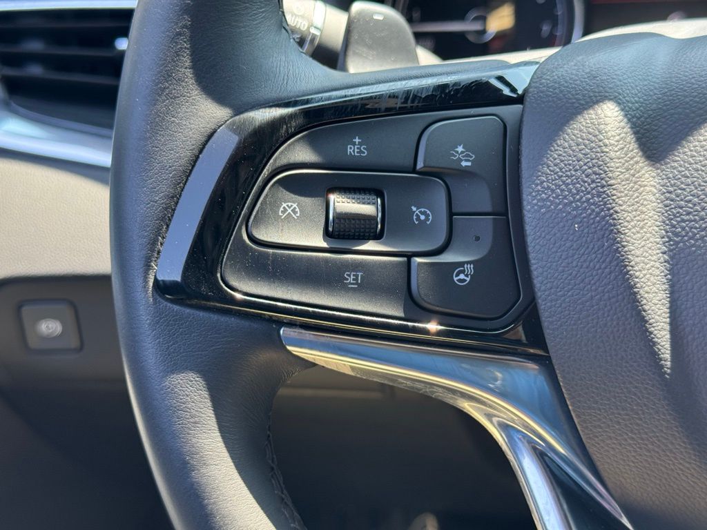 2023 Buick Enclave Essence photo 28