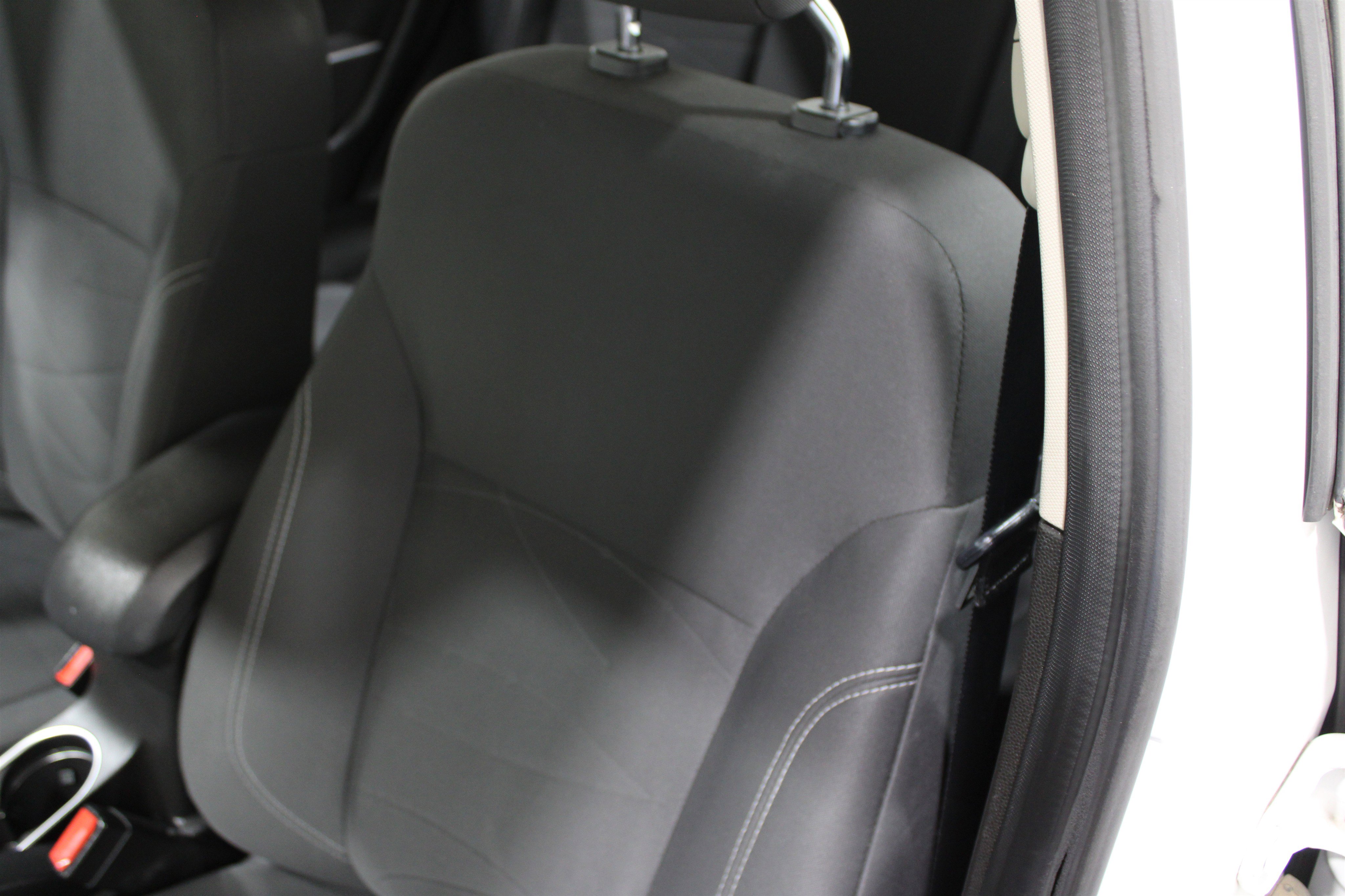 2019 Ford Fiesta SE photo 4