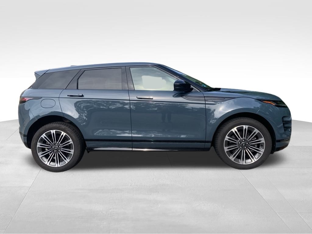 2025 Land Rover Range Rover Evoque Dynamic SE photo 4