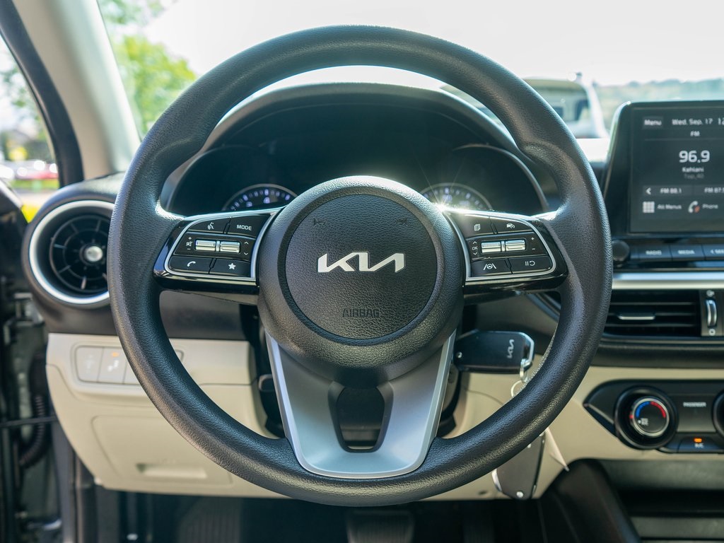2023 Kia Forte LXS photo 13