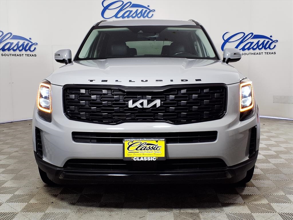 2022 Kia Telluride EX photo 3