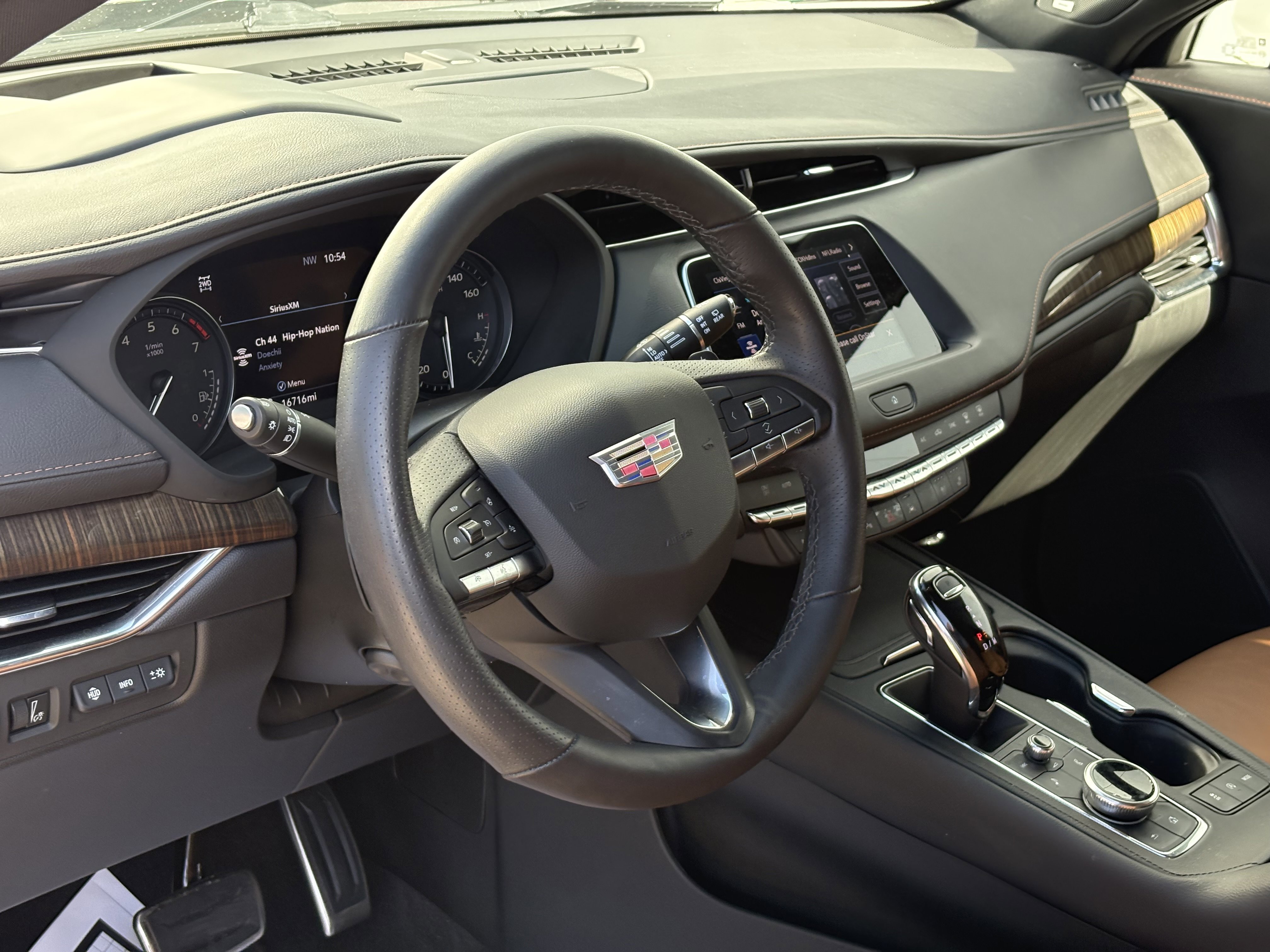 2022 Cadillac XT4 Sport photo 11
