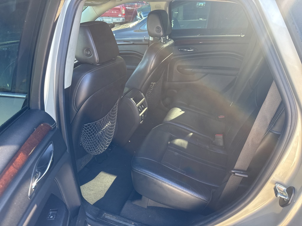 2016 Cadillac SRX Luxury photo 3