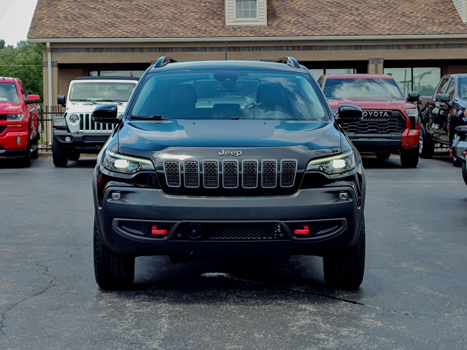2022 Jeep Cherokee Trailhawk photo 3