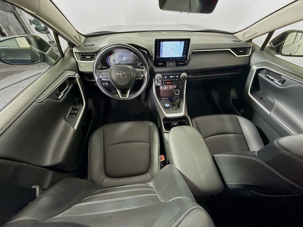 2021 Toyota RAV4 Limited photo 22