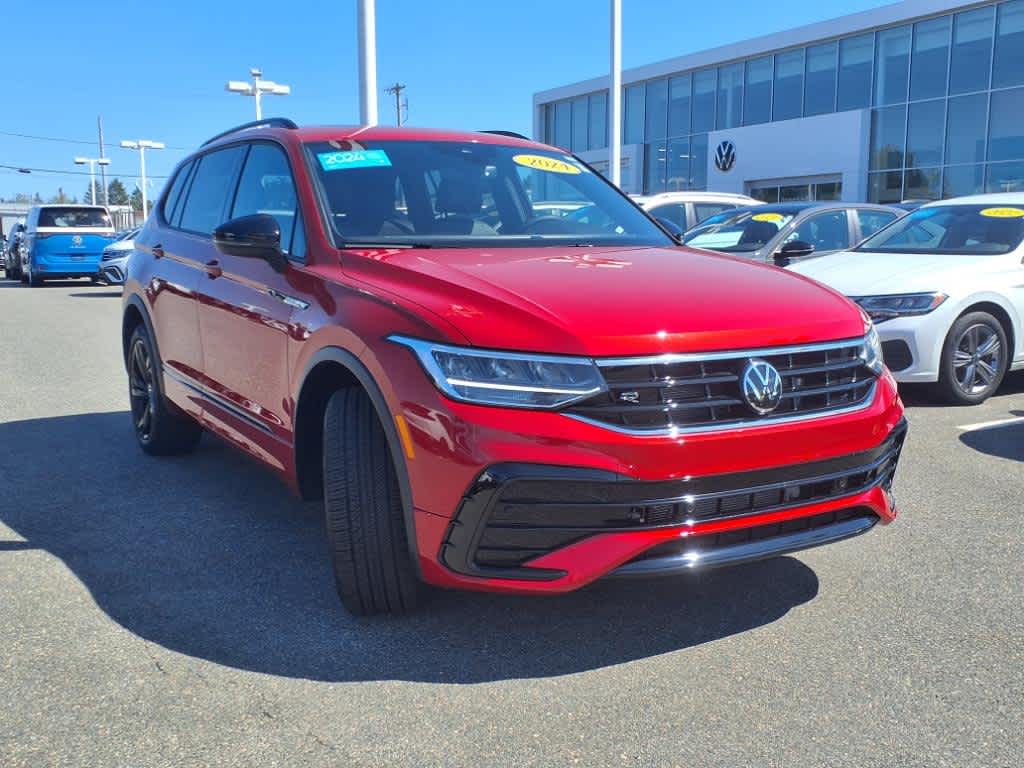2024 Volkswagen Tiguan SE R-Line Black photo 3