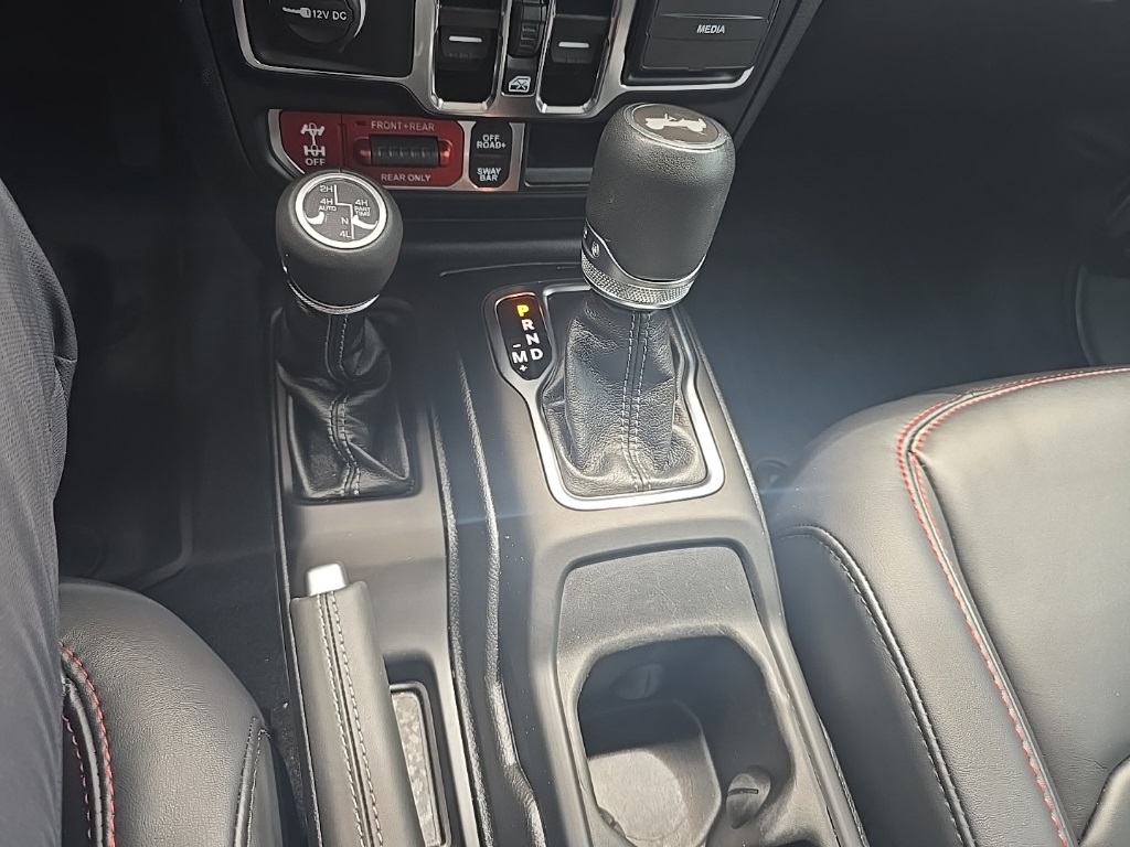 2024 Jeep Wrangler Rubicon X photo 47