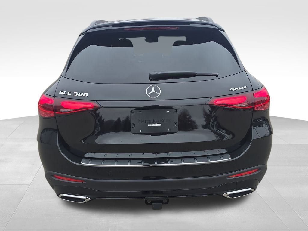 2026 Mercedes Benz GLC 300 4MATIC photo 4