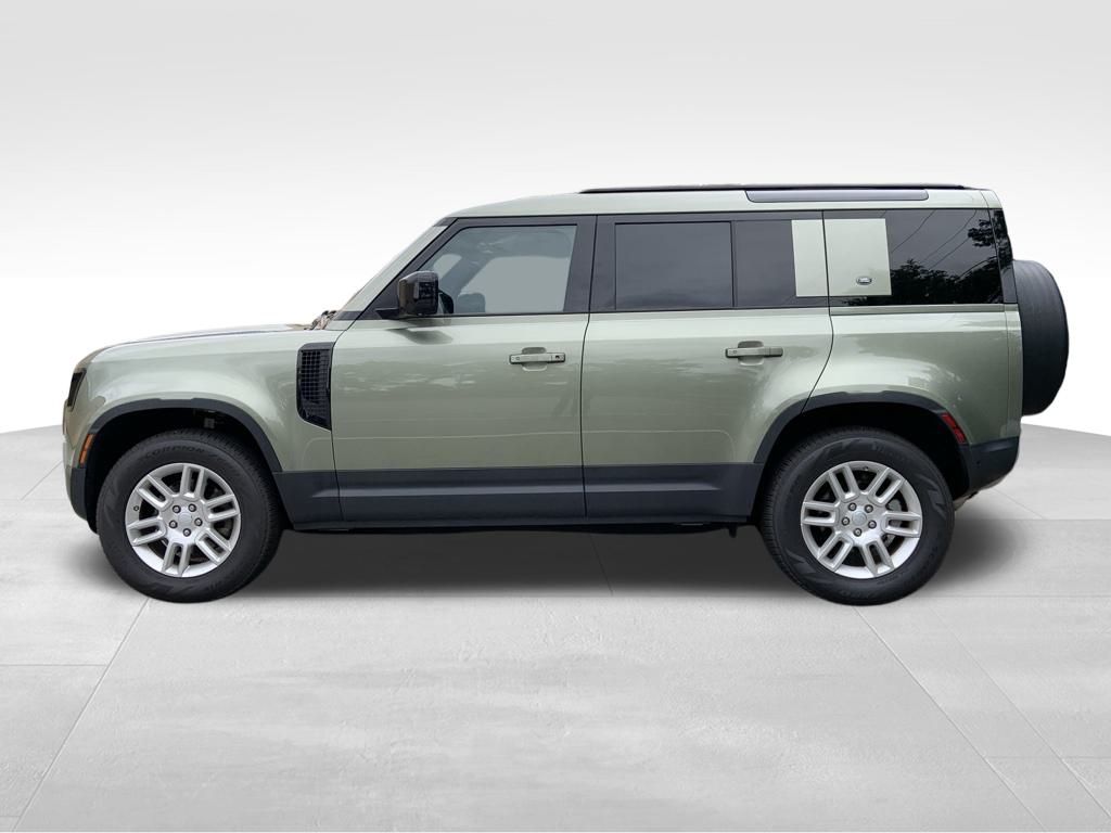 2021 Land Rover Defender 110 S photo 5