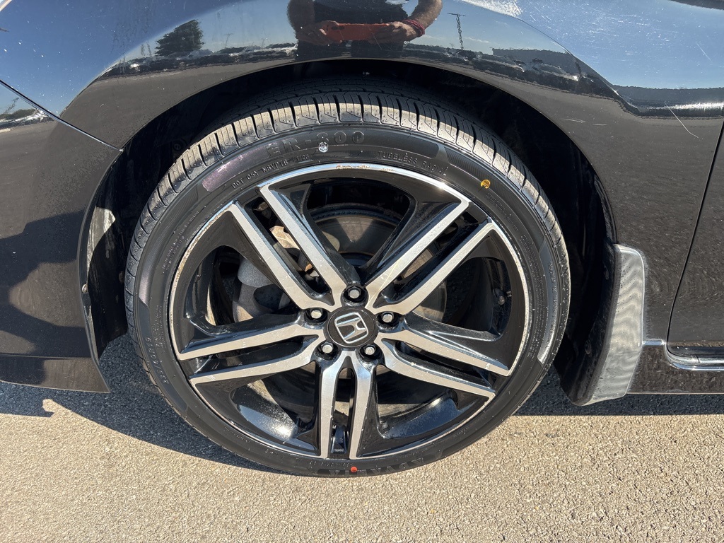 2017 Honda Accord Sport photo 8