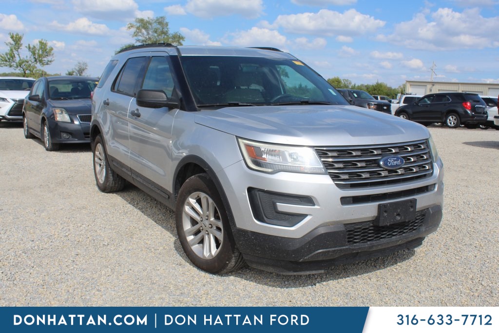 2016 Ford Explorer Base photo 2