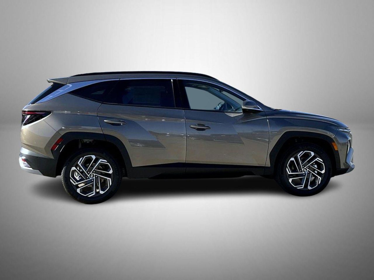 2026 Hyundai Tucson Hybrid Limited Sport photo 4