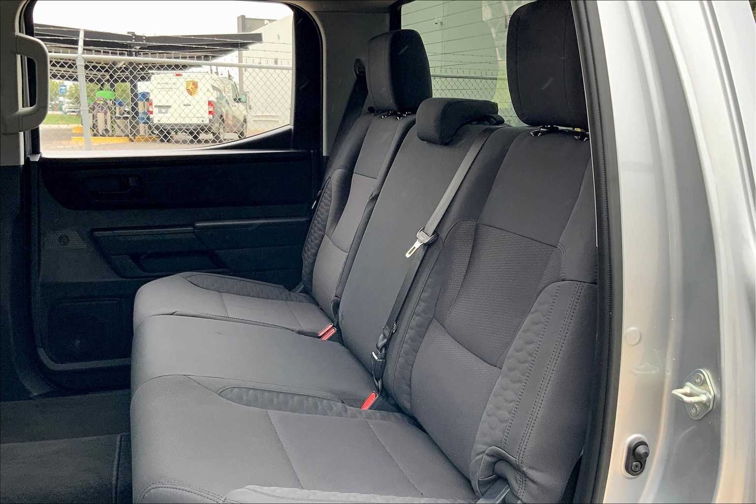 2024 Toyota Tundra SR photo 18