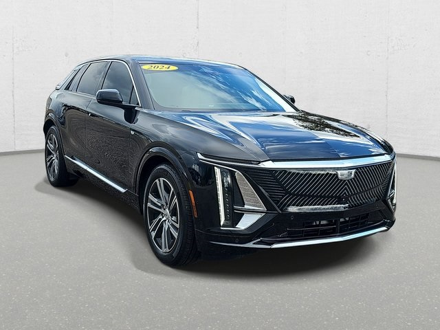 2024 Cadillac Lyriq Luxury photo 3