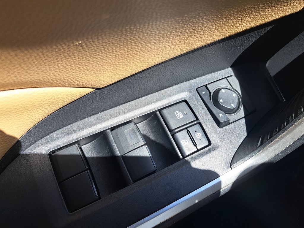 2020 Toyota RAV4 LE photo 22
