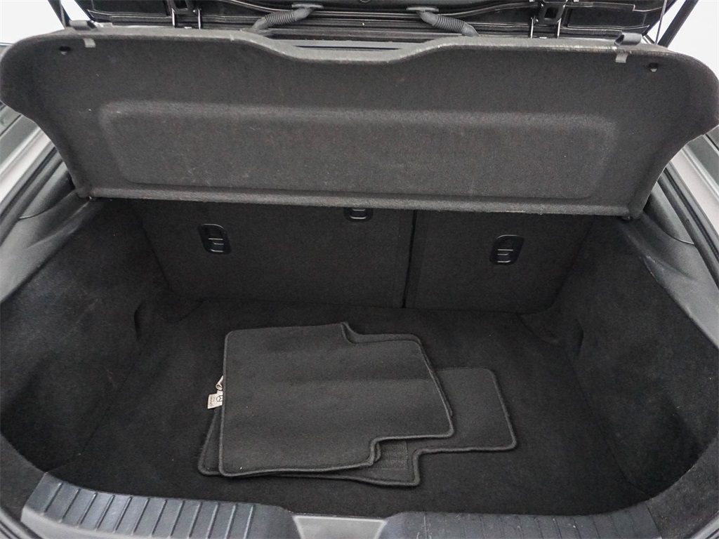 2023 Mazda Mazda3 2.5 s Preferred photo 23