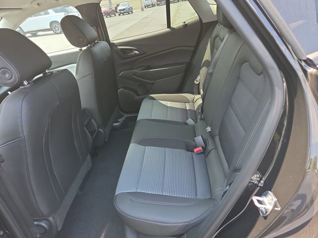 2025 Chevrolet Trax LT photo 16