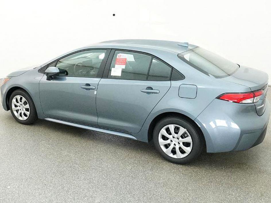 2025 Toyota Corolla LE photo 33