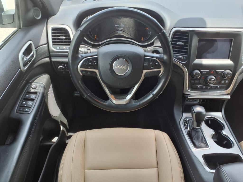 2020 Jeep Grand Cherokee Laredo E photo 11