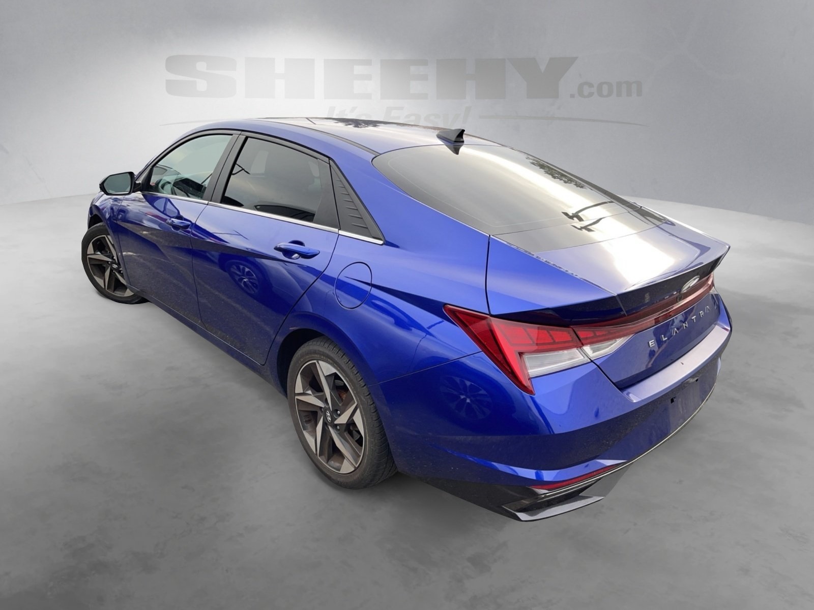 2021 Hyundai Elantra SEL photo 4