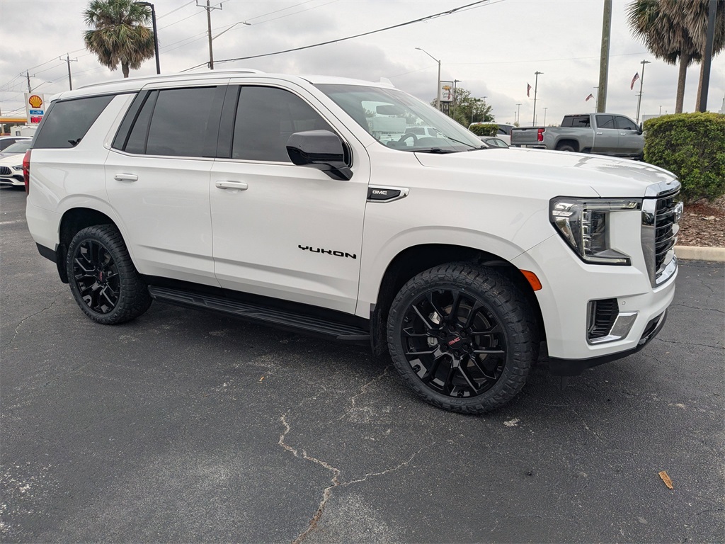 2022 GMC Yukon SLE's photo