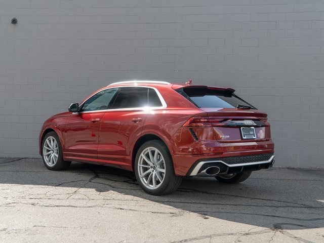 2024 Audi RS Q8 photo 3