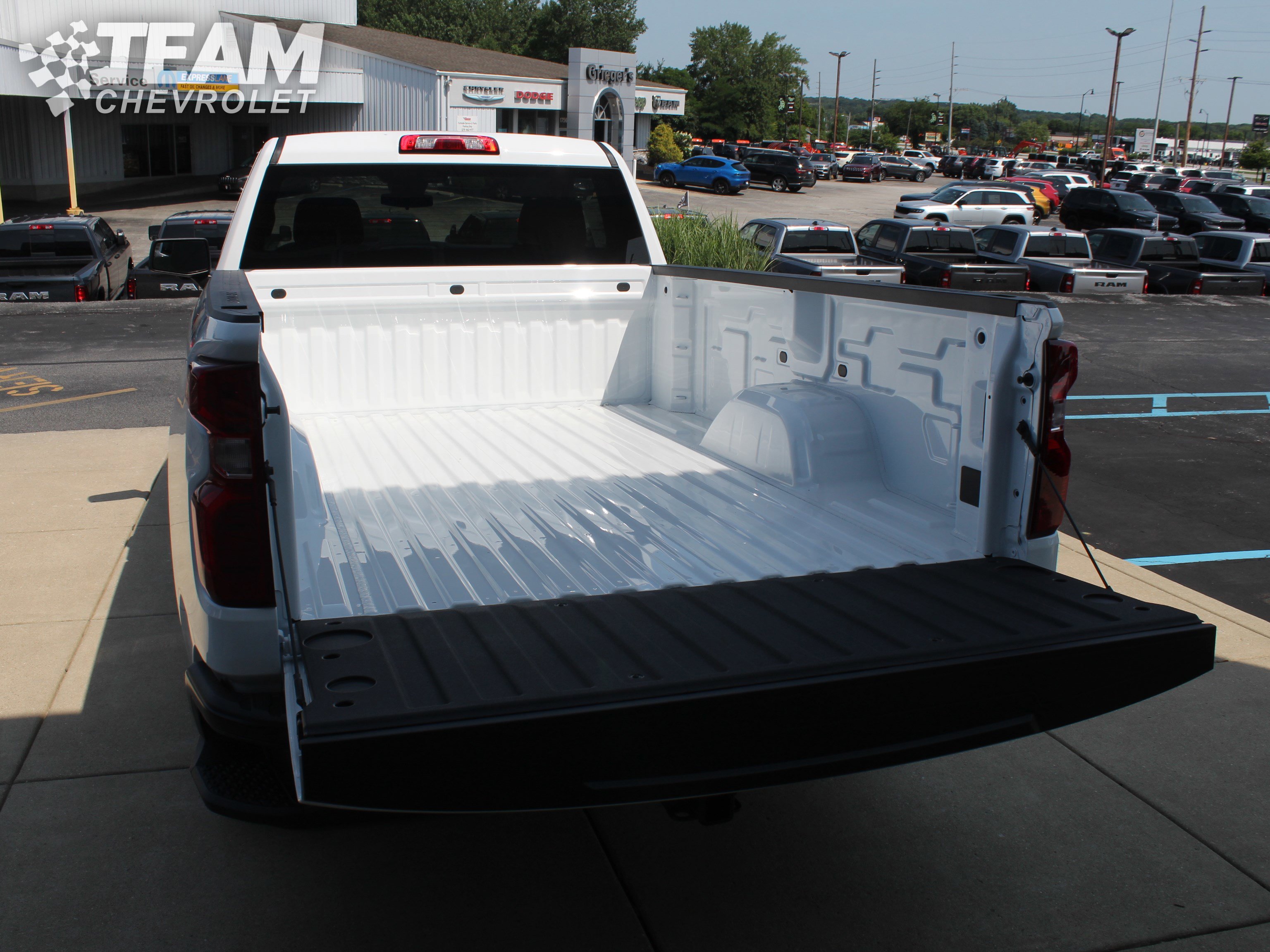2025 Chevrolet Silverado 1500 photo 17