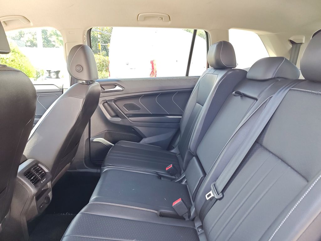 2024 Volkswagen Tiguan SE Wolfsburg Edition photo 26