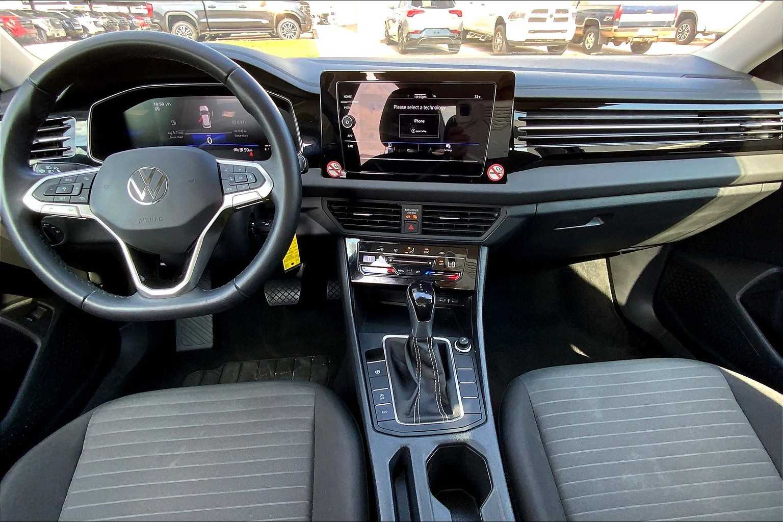 2025 Volkswagen Jetta S photo 12