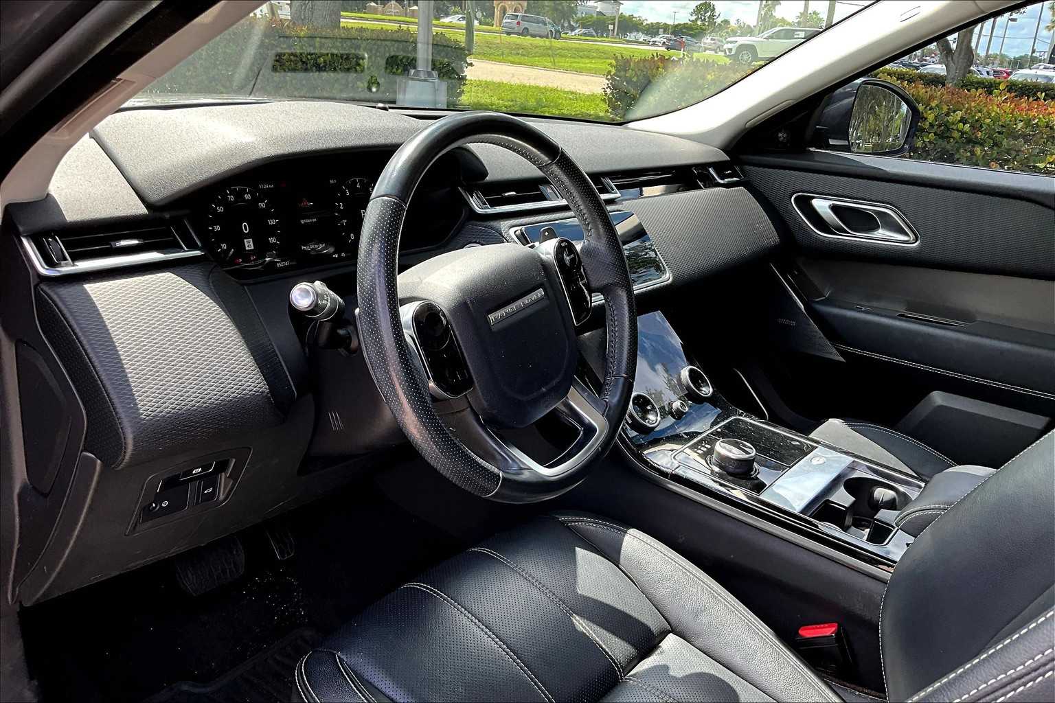 2018 Land Rover Range Rover Velar S photo 13