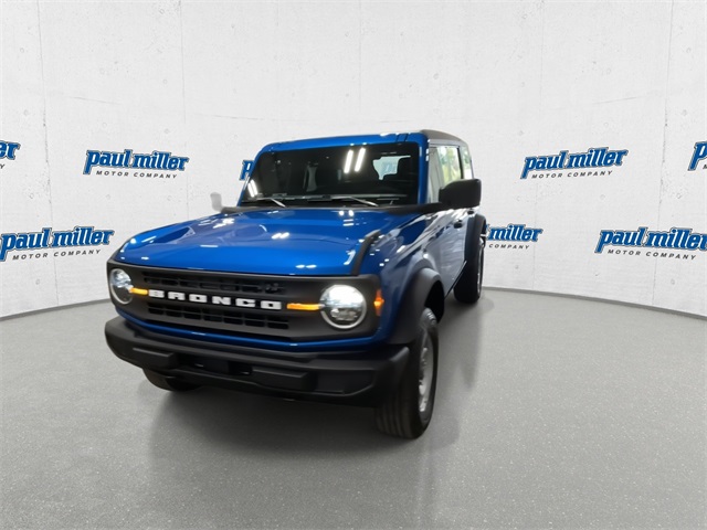2025 Ford Bronco Base photo 4