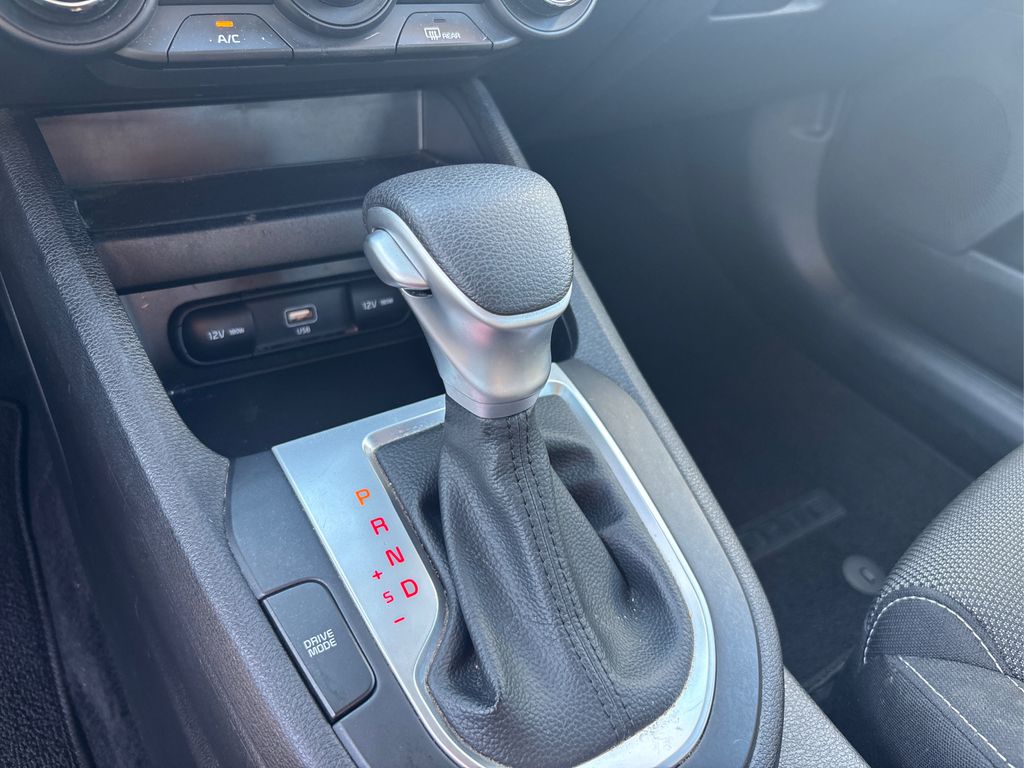 2023 Kia Forte LXS photo 25
