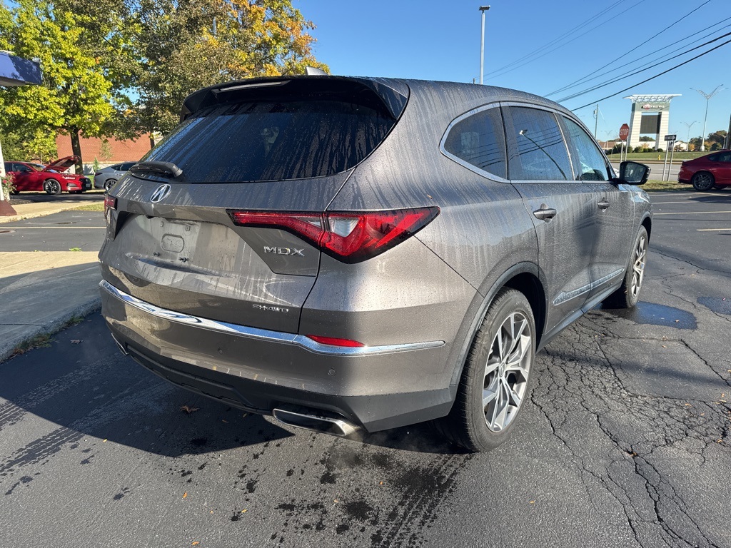 2022 Acura MDX Technology SH-AWD photo 4