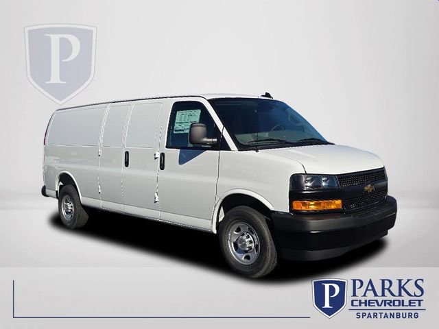 2025 Chevrolet Express Cargo Work Van's photo